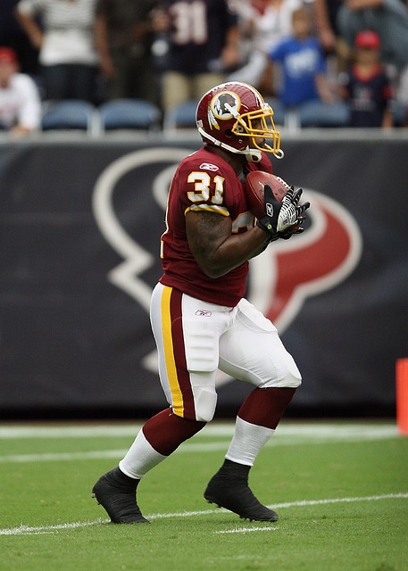 表现相对稳 表现相对稳